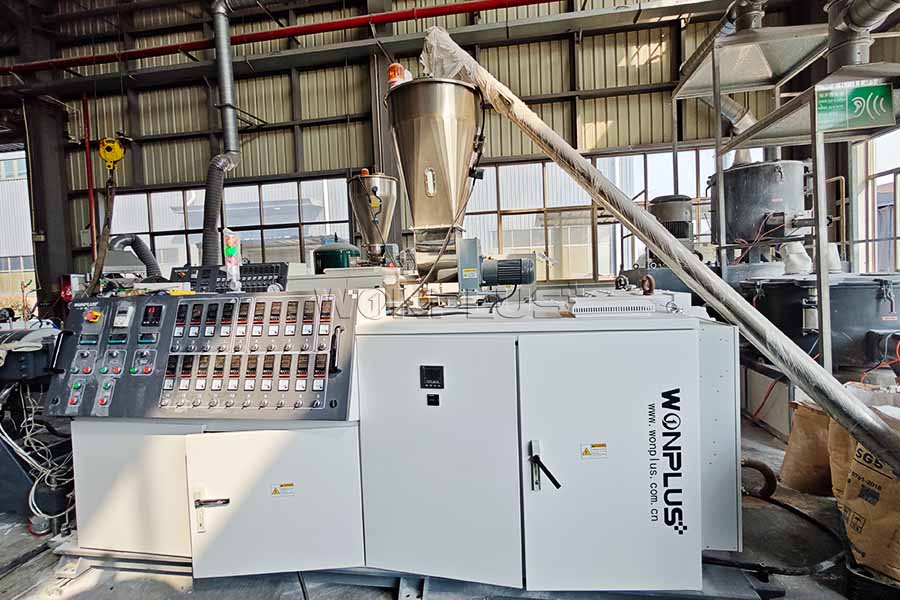WONPLUS hoàn tất việc vận hành thử dây chuyền ép đùn ống PVC hai đầu ra hiệu suất cao
